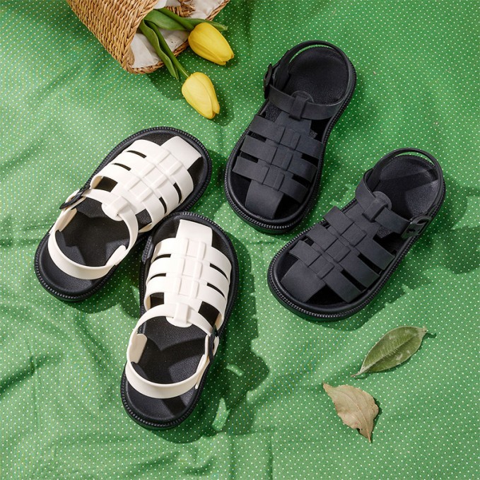 Safety anti-collision and non-slip boys' sandals