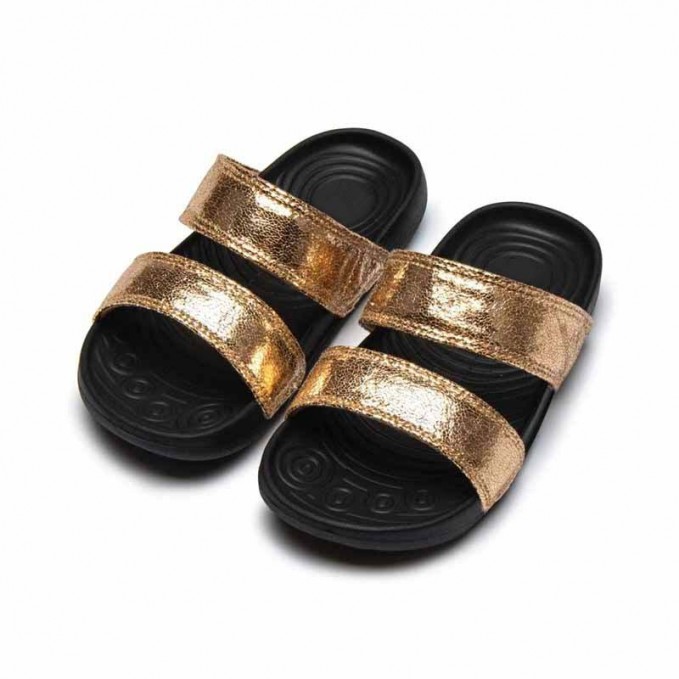 Breathable waterproof and non-slip boys' slippers
