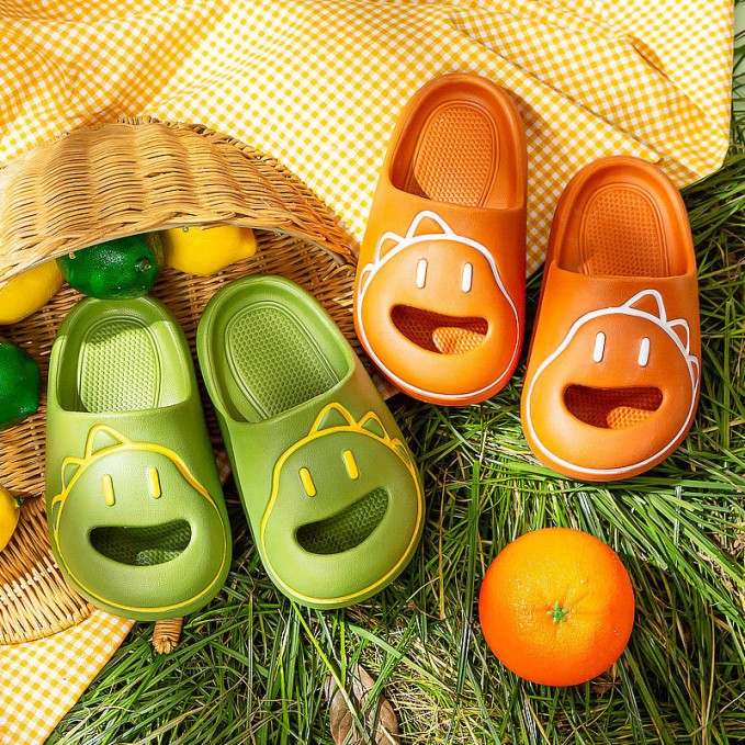 Cartoon soft and comfortable non-slip boys' slippers