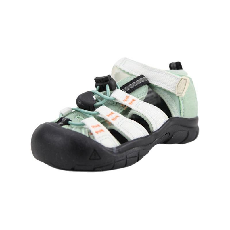 Hollow breathable non-slip boys' sports shoes