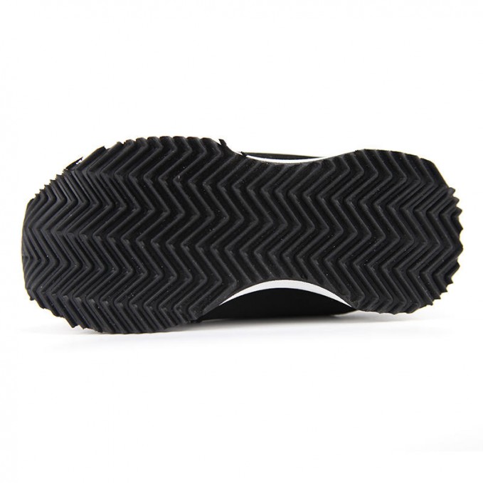 Black breathable knitted comfortable boys sneakers