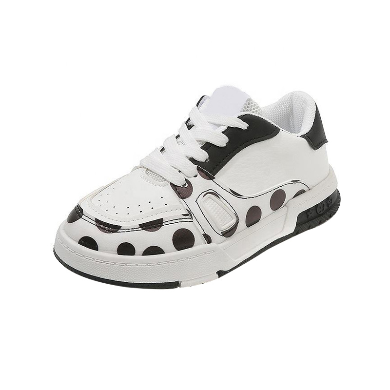 Fashionable color-blocked lace-up boys' sneakers