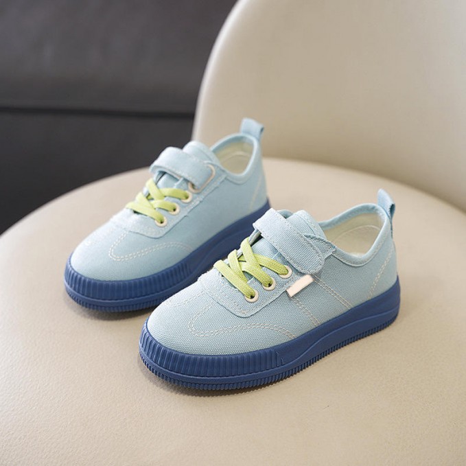 Boys' canvas sneakers with contrast stitching