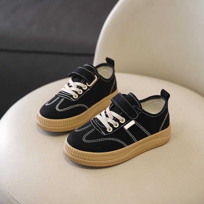 Boys' canvas sneakers with contrast stitching
