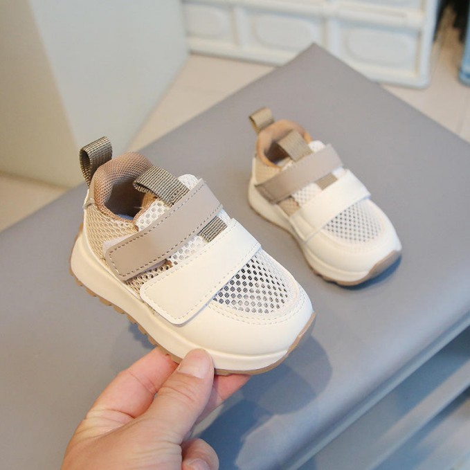 Comfortable breathable mesh boys' sneakers