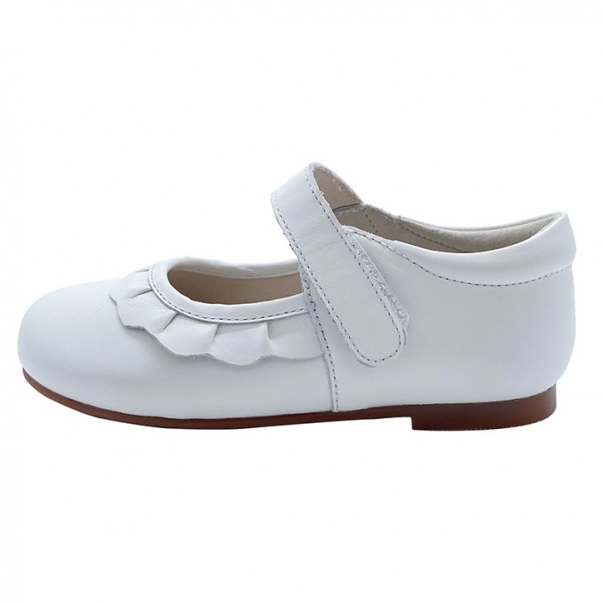 White wide round toe non-slip girls' leather shoes