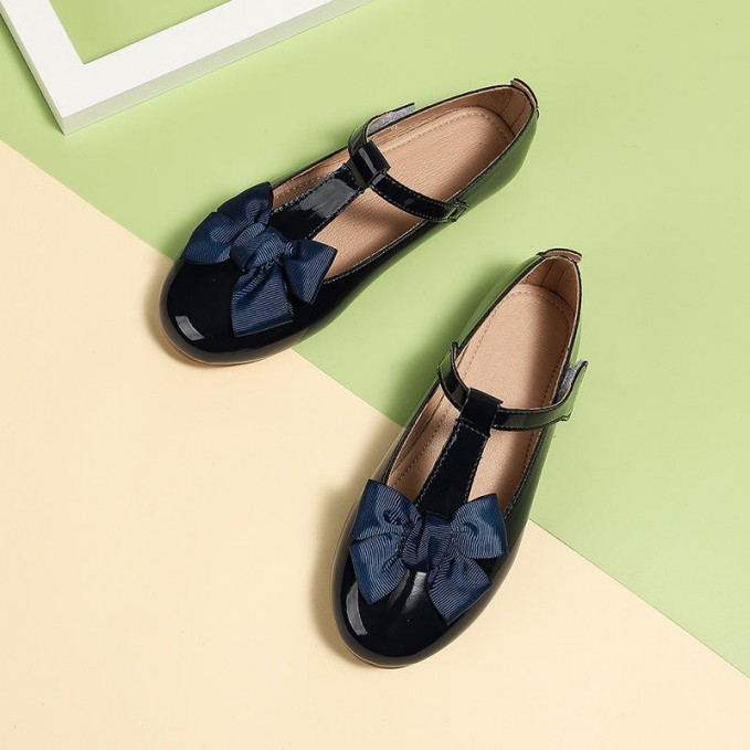 Bowknot decoration soft sole girls leather shoes