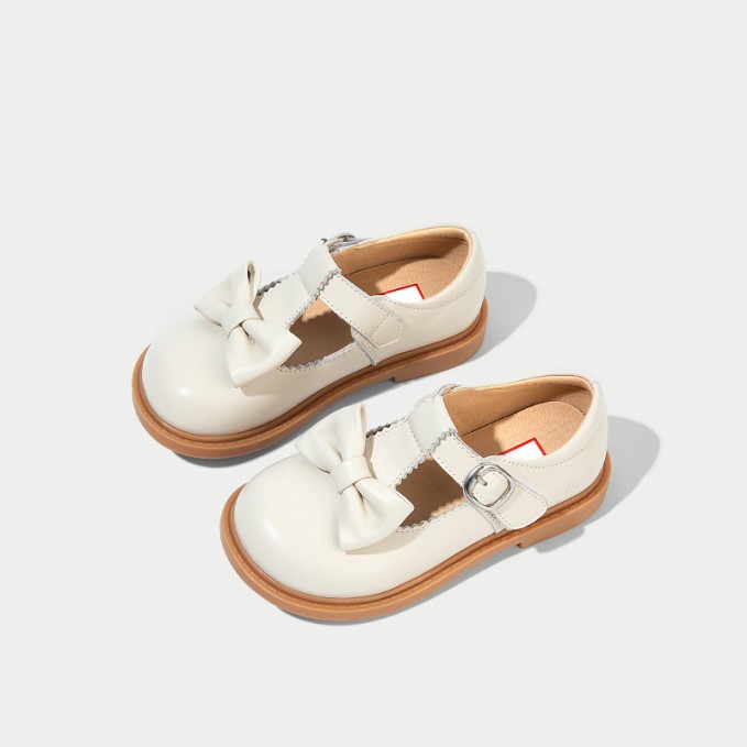 Retro bow decoration wide round toe girls leather shoes