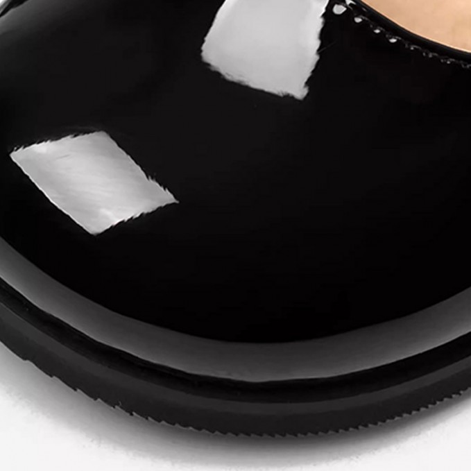 Black wide toe Velcro girls' leather shoes