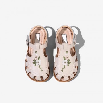 Exquisite embroidery reinforced toe girls sandals