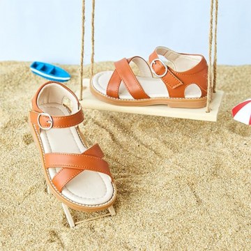 Brown cross-weave open toe flat girls sandals