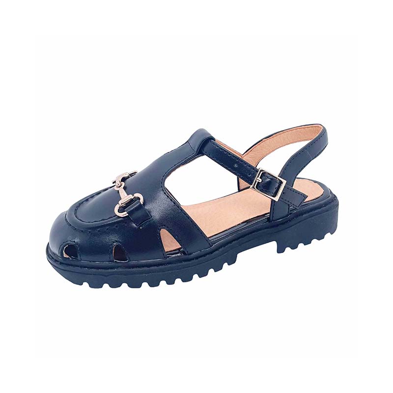 Metal buckle decorated closed toe girls sandals