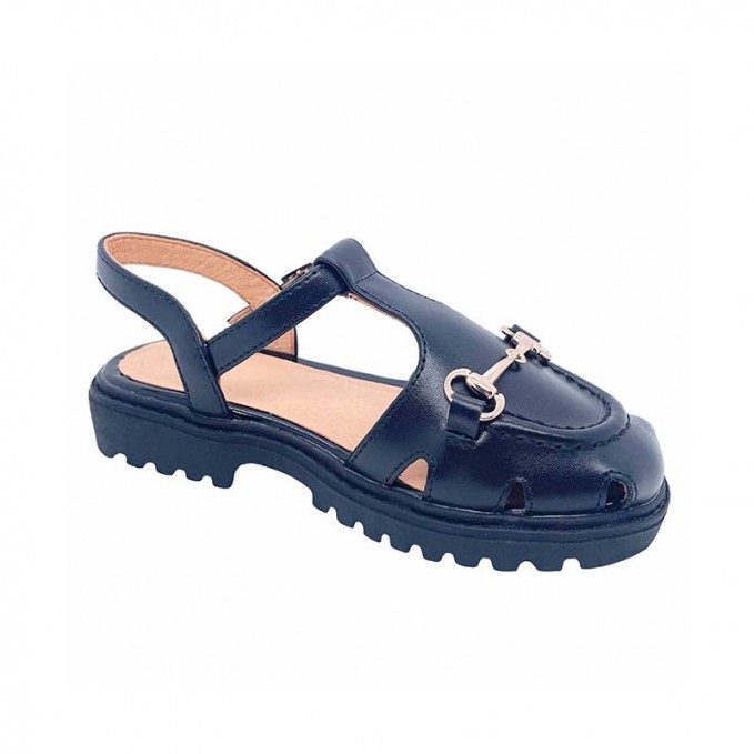 Metal buckle decorated closed toe girls sandals