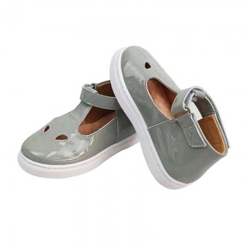 Classic hollow breathable high top girls sandals