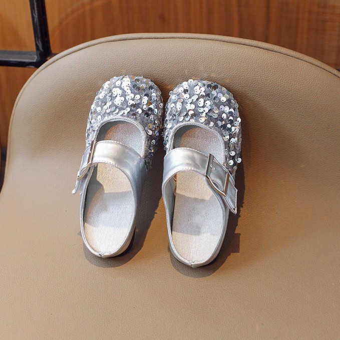 Sequined design closed toe comfortable girls slippers