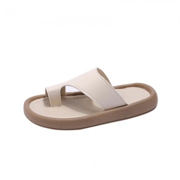 Summer round toe soft bottom flip flops for girls