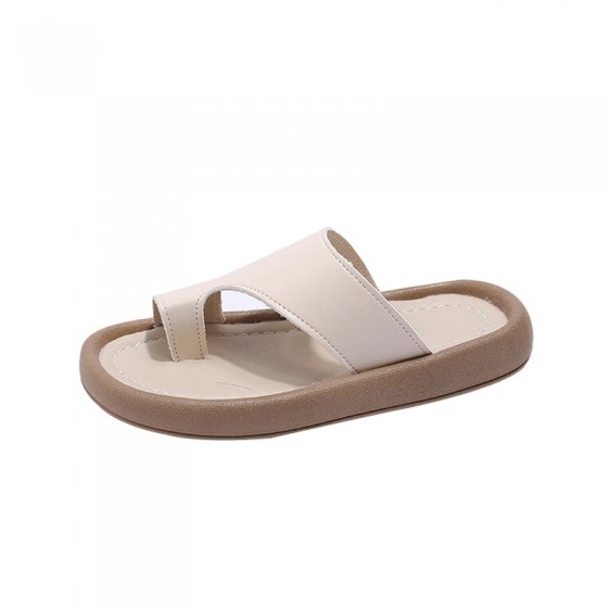 Summer round toe soft bottom flip flops for girls
