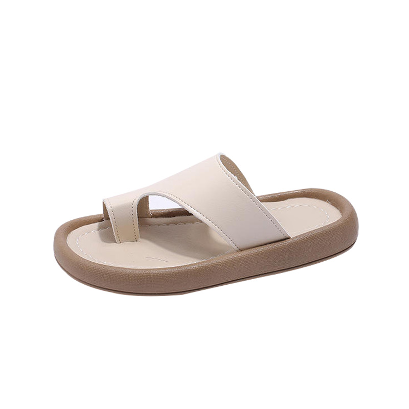 Summer round toe soft bottom flip flops for girls