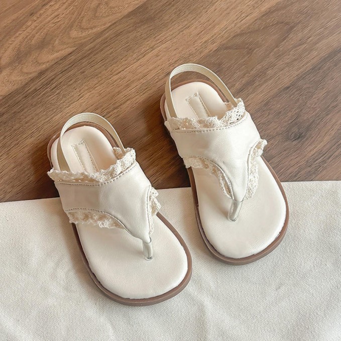 Ruffled trim girls flip flops with elastic back strap