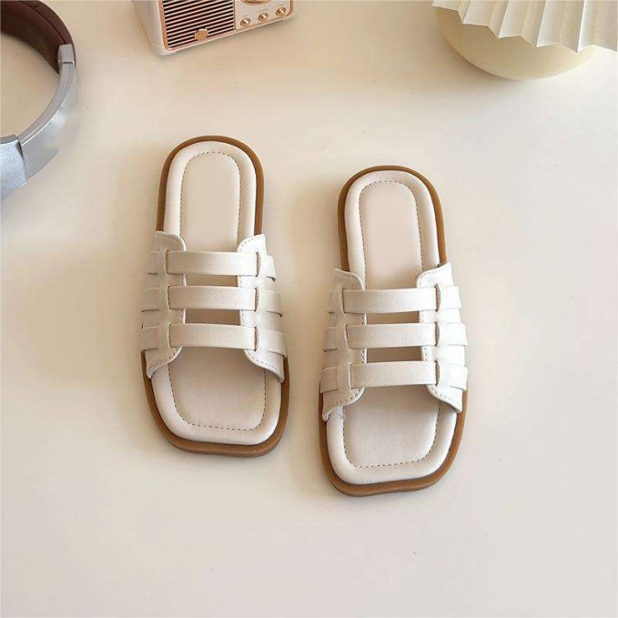 Retro woven flat toe non-slip girls slippers