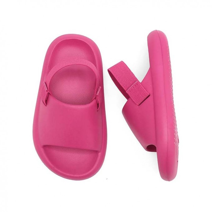 Super comfortable girls slippers with elastic back strap