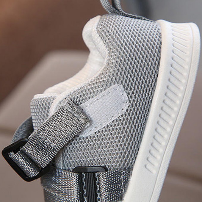 Simple breathable buckle Velcro girls' sneakers
